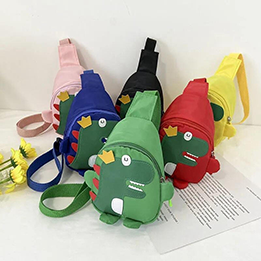 Cross-Body EHBO-set voor kinderen – schattig, kleurrijk en volledig geladen (3L)
